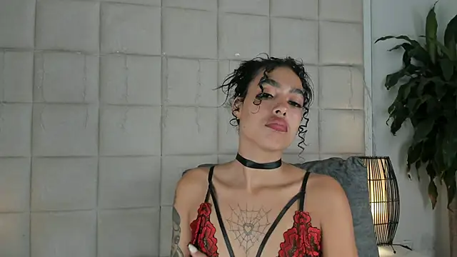 Nia Bunny online show from 01/08/25, 02:03