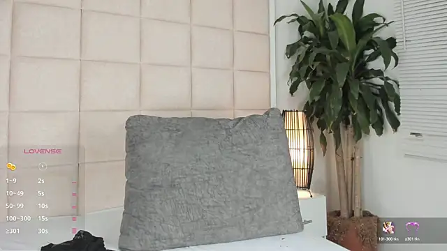 Nia Bunny online show from 01/27/25, 01:30