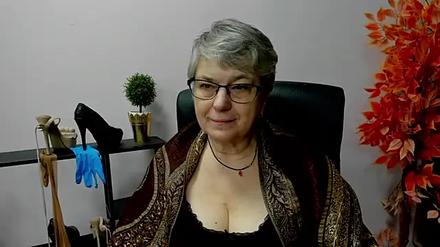 IrisDream online show from 02/13/25, 10:34