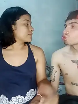 Snapshot of Bruno_Iris_sex chatting on 12/05/24, 11:29 Bruno Iris sex online show from 12/05/24, 11:29