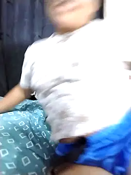 Snapshot of Bruno_Iris_sex chatting on 09/27/25, 06:51 Bruno Iris sex online show from 09/27/25, 06:51