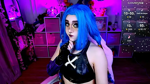 Snapshot of Aki__Ra chatting on 11/27/25, 10:56 Aki Ra online show from 11/27/25, 10:56