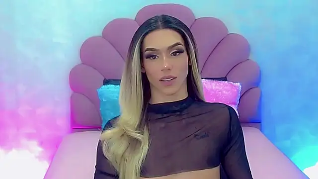 Snapshot of briana_sex32 chatting on 01/22/25, 07:03 briana sex32 online show from 01/22/25, 07:03