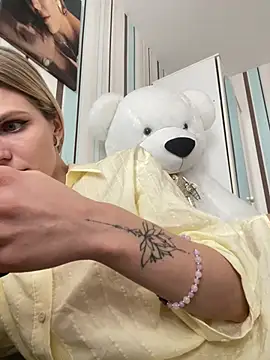 Liya my online show from 02/28/26, 09:21