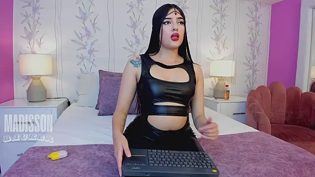 MadissonBacker online show from 12/09/24, 03:00