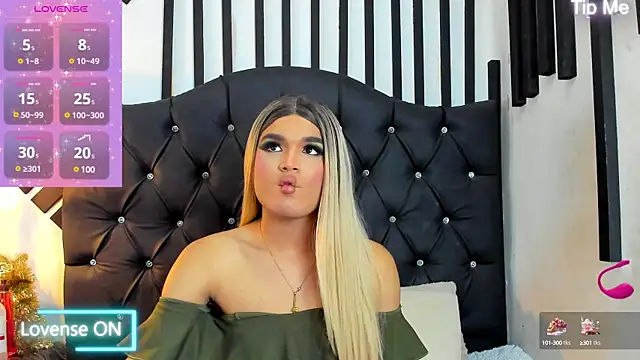 AllisonsweetZ online show from 12/22/24, 07:52