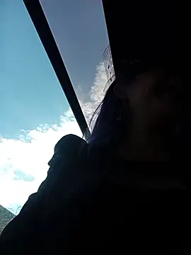 sophie banger online show from 09/30/25, 08:47