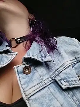 sophie banger online show from 04/17/26, 09:07