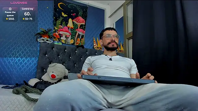 leondevereda online show from 03/17/25, 01:57