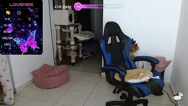 TRIXIE TANG28 online show from 02/17/26, 12:07