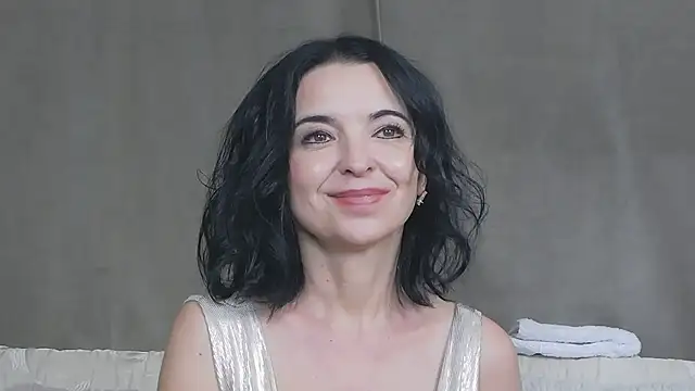 Snapshot of Ortensialady76 chatting on 01/01/25, 06:05 Ortensialady76 online show from 01/01/25, 06:05