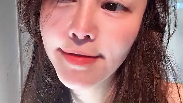 Krismil3 online show from 05/15/26, 11:01