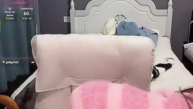 Snapshot of Shenman-88 chatting on 12/03/25, 05:33 Shenman-88 online show from 12/03/25, 05:33