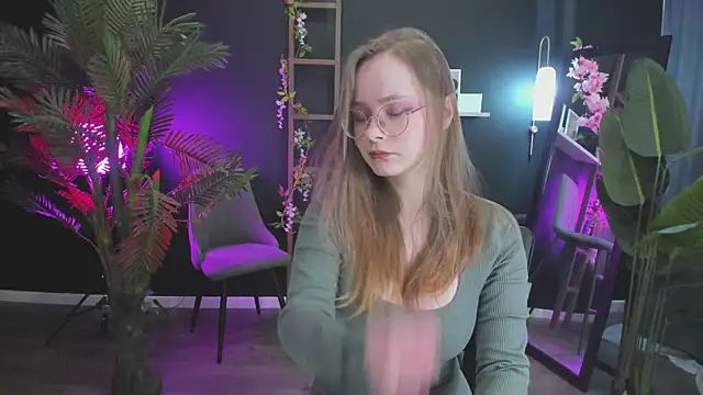 CassieCool online show from 01/25/25, 12:06