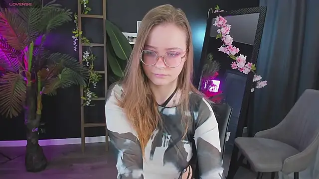 CassieCool online show from 01/25/25, 09:57