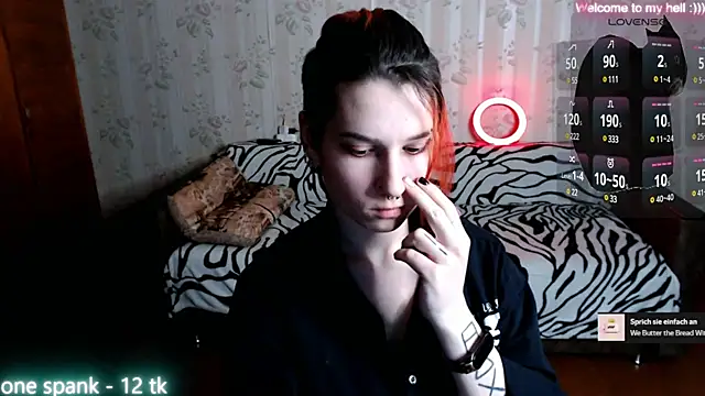 Miya Wey  online show from 02/04/25, 06:49