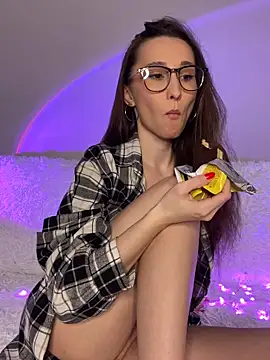 cutte dora online show from 03/02/26, 03:08