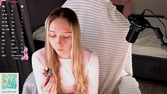 HollisBeckett online show from 02/14/26, 01:13