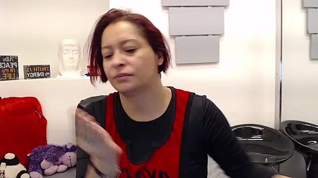 Snapshot of eva_twiss chatting on 05/27/26, 12:13 eva twiss online show from 05/27/26, 12:13