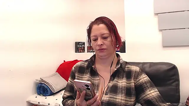 Snapshot of eva_twiss chatting on 06/16/26, 01:03 eva twiss online show from 06/16/26, 01:03
