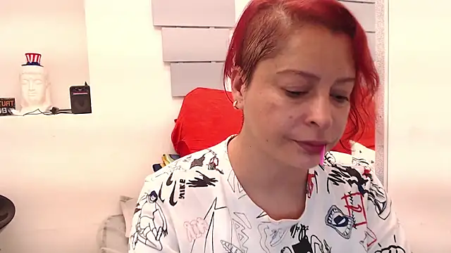 Snapshot of eva_twiss chatting on 07/13/26, 01:47 eva twiss online show from 07/13/26, 01:47