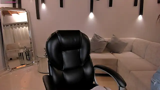 ChloePreston  online show from 01/20/25, 10:51