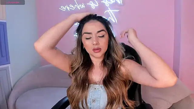 ChloePreston  online show from 03/14/25, 10:39