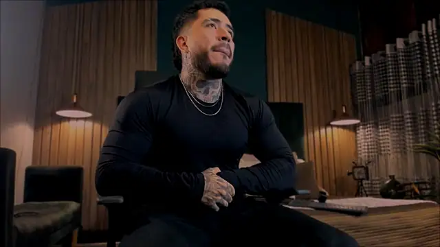 LeoSalvatore  online show from 02/07/25, 03:45