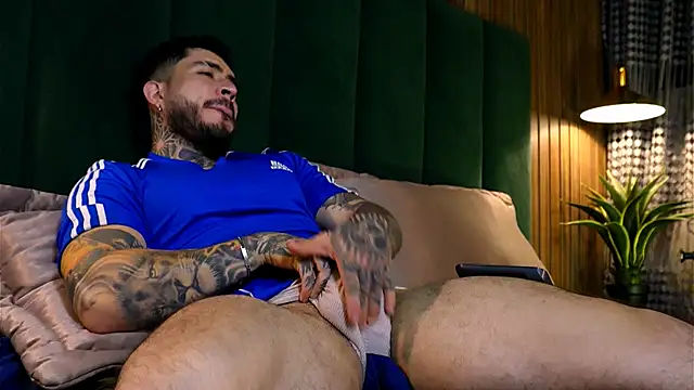 LeoSalvatore  online show from 03/12/25, 02:41