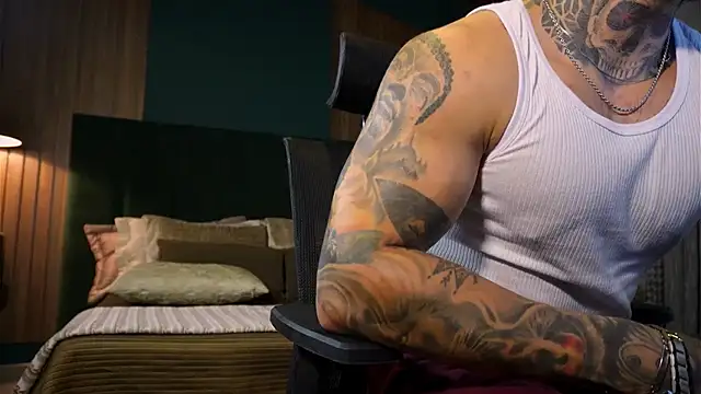 LeoSalvatore  online show from 03/23/25, 02:04