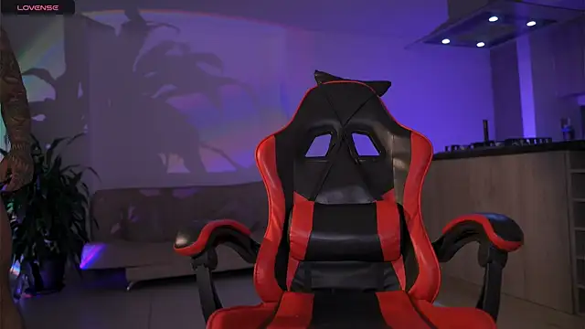 LeoSalvatore  online show from 12/05/25, 01:25