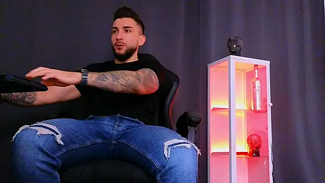 MightyAaron66 online show from 02/16/25, 07:48