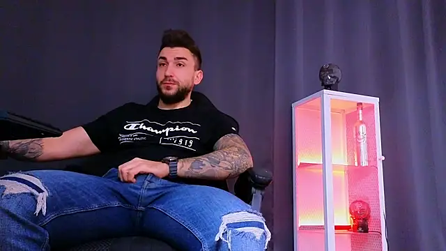 MightyAaron66 online show from 03/11/25, 01:37