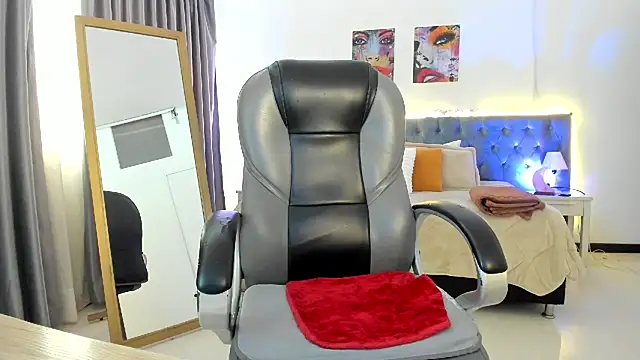 Tamy edwards online show from 09/24/25, 07:39