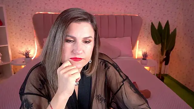 KiraRoxx online show from 02/18/26, 06:04