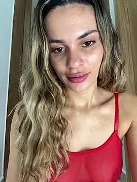 cuteluci  online show from 04/06/26, 01:47