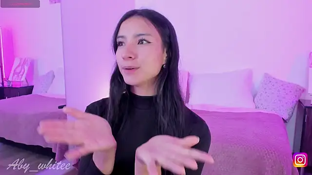 Snapshot of AbyWhitee chatting on 02/04/25, 01:06 AbyWhitee online show from 02/04/25, 01:06