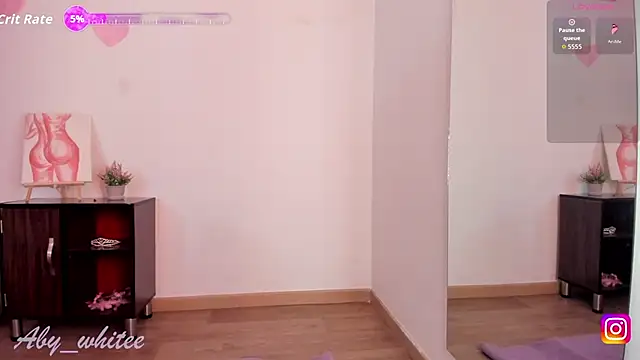 Snapshot of AbyWhitee chatting on 09/27/25, 01:05 AbyWhitee online show from 09/27/25, 01:05