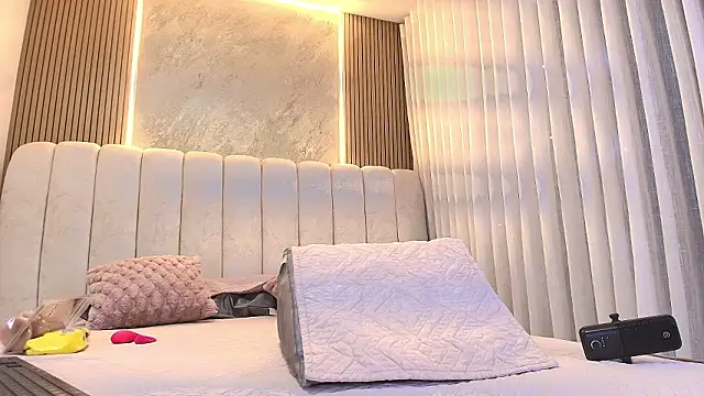 kata hazel online show from 03/16/26, 07:18