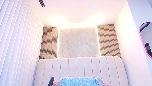 kata hazel online show from 03/25/26, 07:20