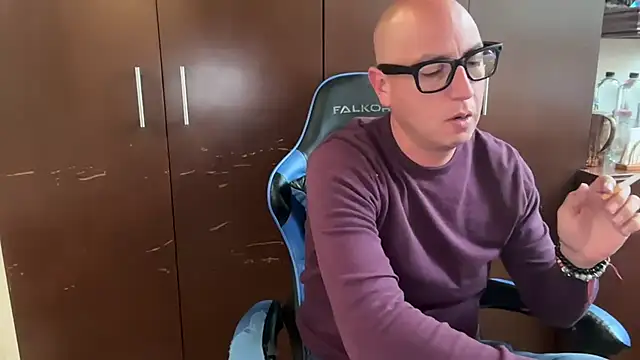 alanan881 online show from 02/04/26, 11:31