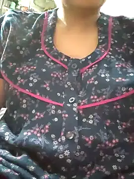 Snapshot of samitasharma chatting on 01/26/25, 06:49 samitasharma online show from 01/26/25, 06:49