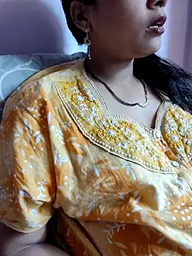 Snapshot of samitasharma chatting on 02/23/25, 05:45 samitasharma online show from 02/23/25, 05:45