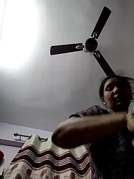 Snapshot of samitasharma chatting on 10/09/25, 09:46 samitasharma online show from 10/09/25, 09:46