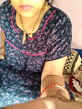 Snapshot of samitasharma chatting on 10/12/25, 03:16 samitasharma online show from 10/12/25, 03:16