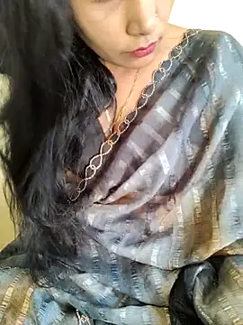 Snapshot of samitasharma chatting on 11/17/25, 04:51 samitasharma online show from 11/17/25, 04:51