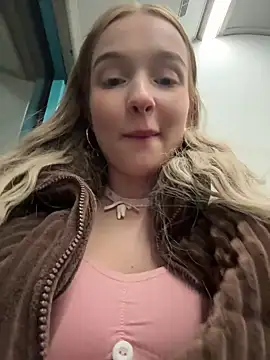 Baby Tiny online show from 12/31/24, 04:35