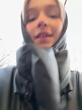 Baby Tiny online show from 01/26/25, 01:15