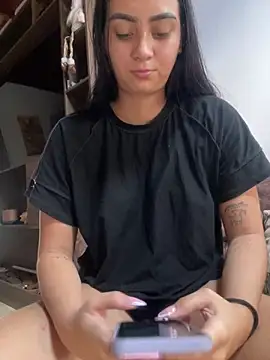 karla nill online show from 12/10/24, 05:22