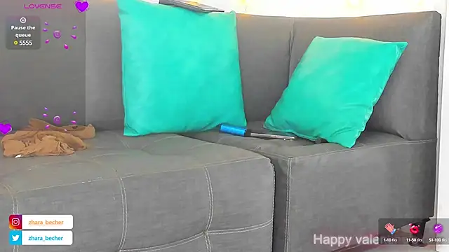 Snapshot of Zhara_becherovka chatting on 02/13/25, 06:27 Zhara becherovka online show from 02/13/25, 06:27